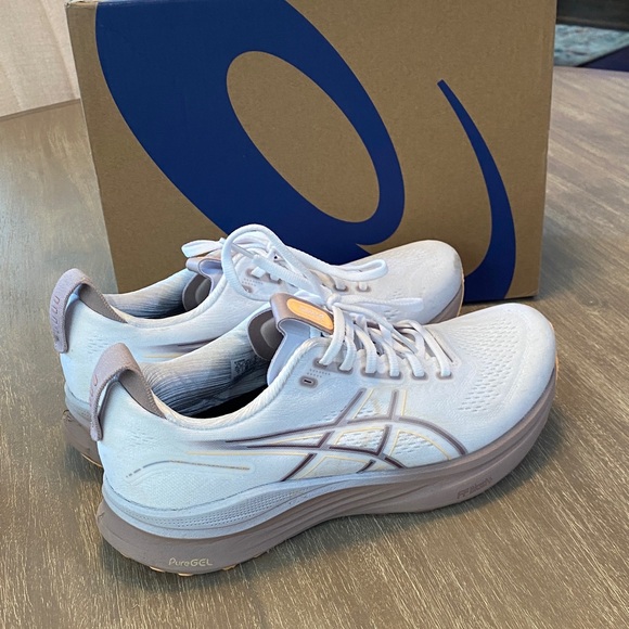 ASICS Gel Kayano 32, W 8 - Picture 6 of 10